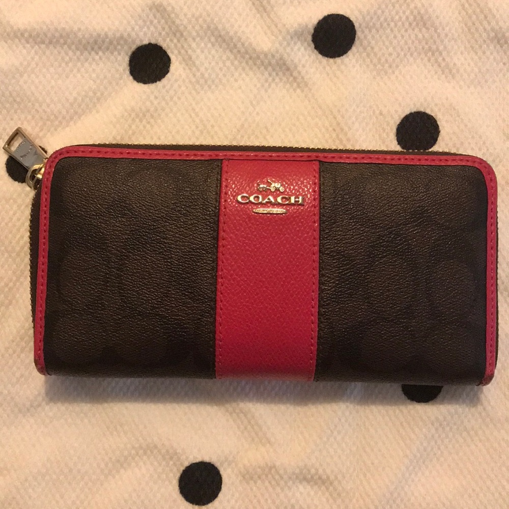 Coach wallet